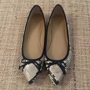 Banana Republic leather animal print snake point toe ballet flats 9.5 black tan